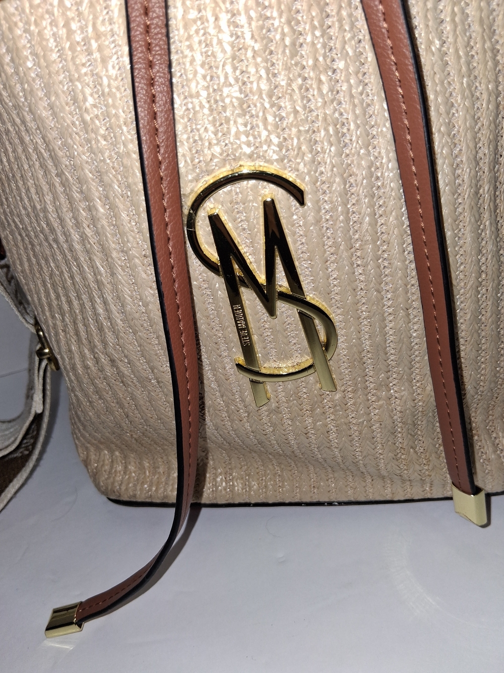 Steve Madden Bmayor Tan & Beige Hobo Bucket Crossbody - Picture 3 of 10
